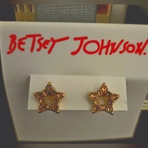 BETSEY JOHNSON EARRINGS STARS 🌟